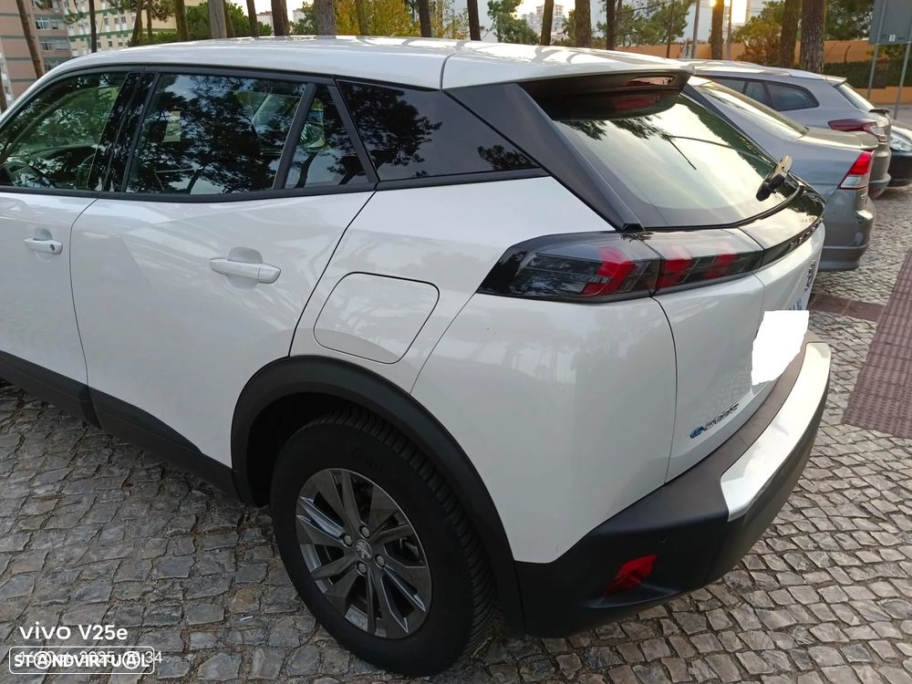 Peugeot e-2008 50 kWh Active Pack - 5