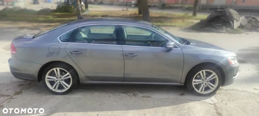 Volkswagen Passat 1.8 TSI BMT Comfortline DSG - 4