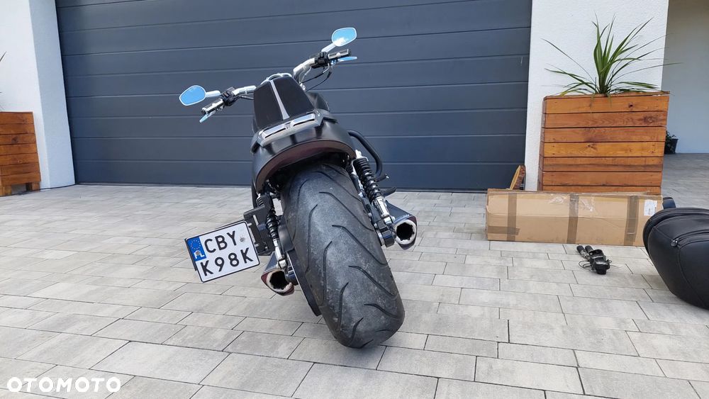 Harley-Davidson V-Rod Muscle - 23