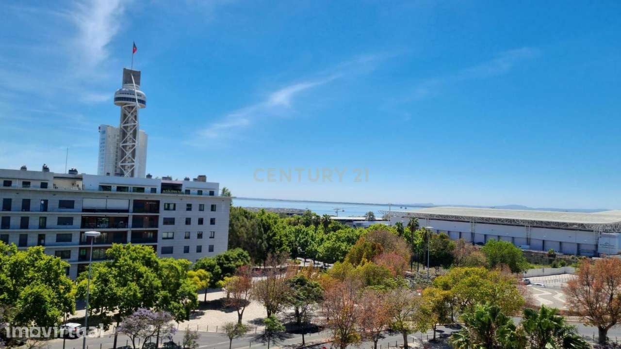 Apartamento T4 Mobilado com Vista Panorâmica e Piscina no Parque das N - Grande imagem: 2/23