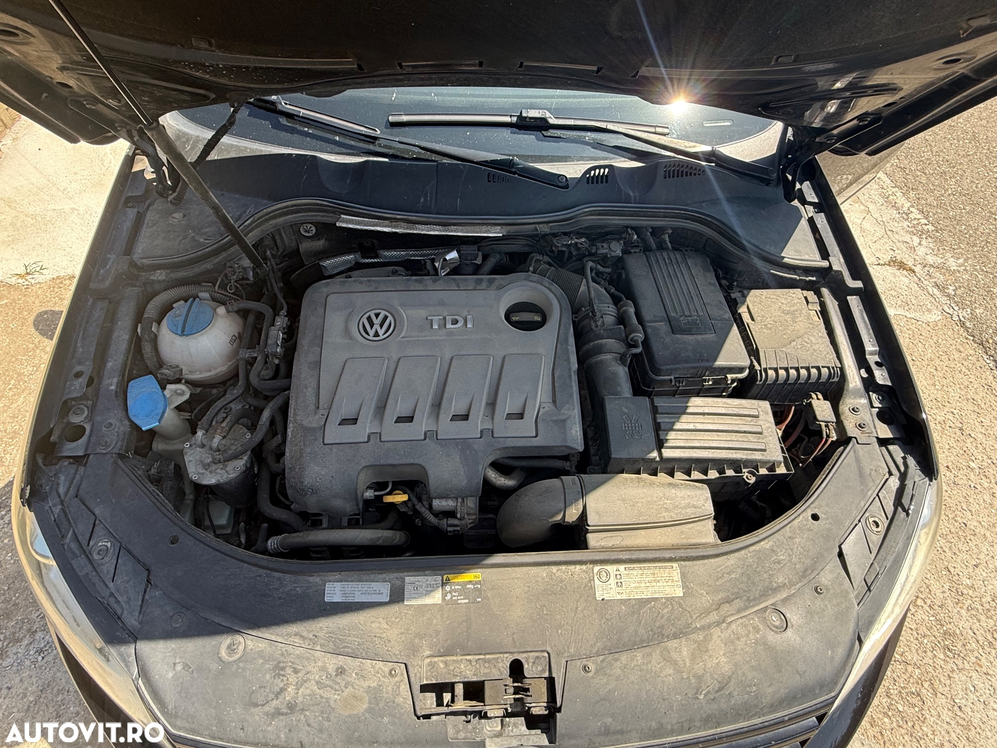 Volkswagen Passat Variant 2.0 TDI BlueMotion Technology DSG Comfortline - 26