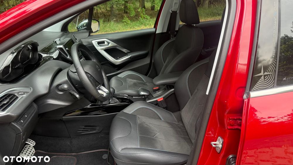 Peugeot 2008 PureTech 110 GPF Stop&Start EAT6 Style - 30