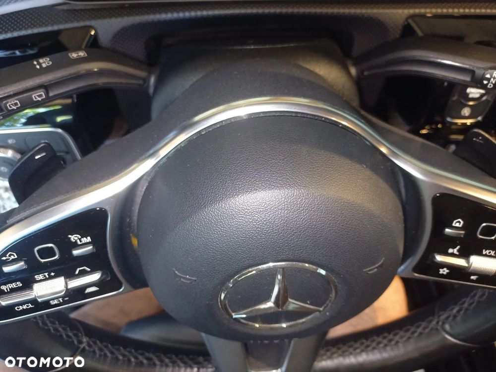 Mercedes-Benz CLA - 24