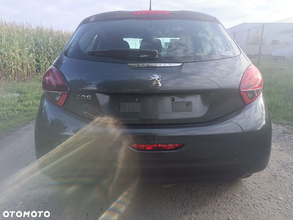 Peugeot 208 - 34