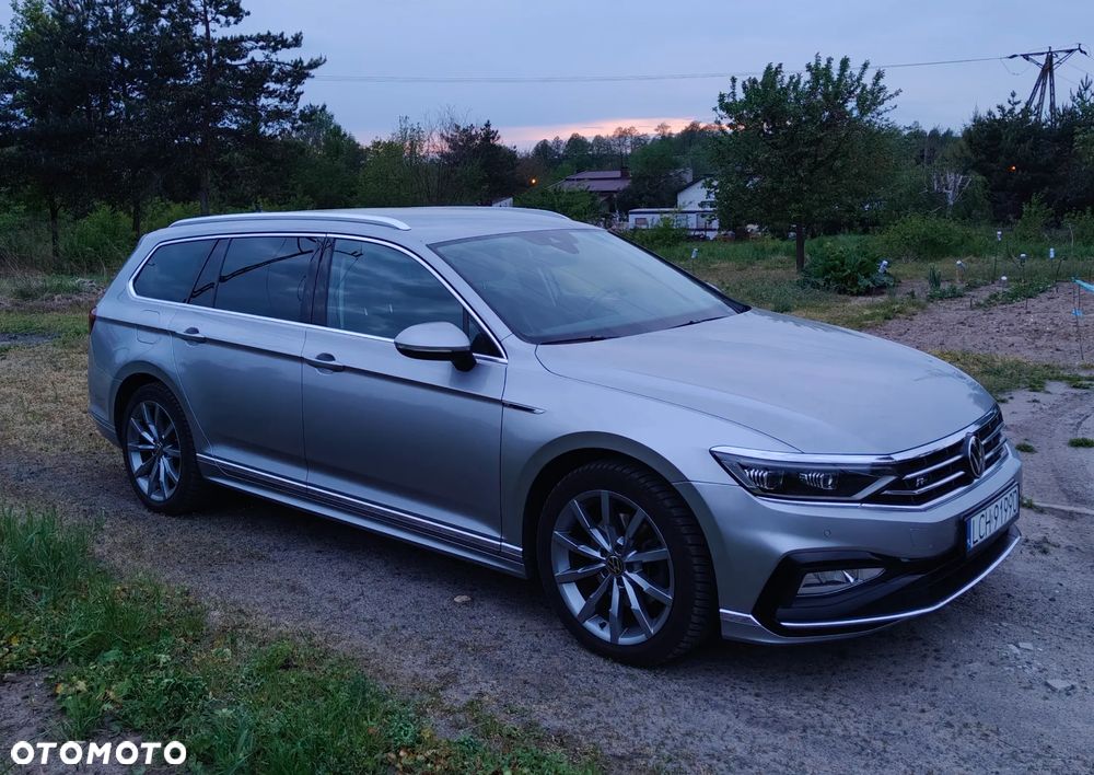 Volkswagen Passat Variant 2.0 TDI SCR DSG 4Motion Elegance - 16