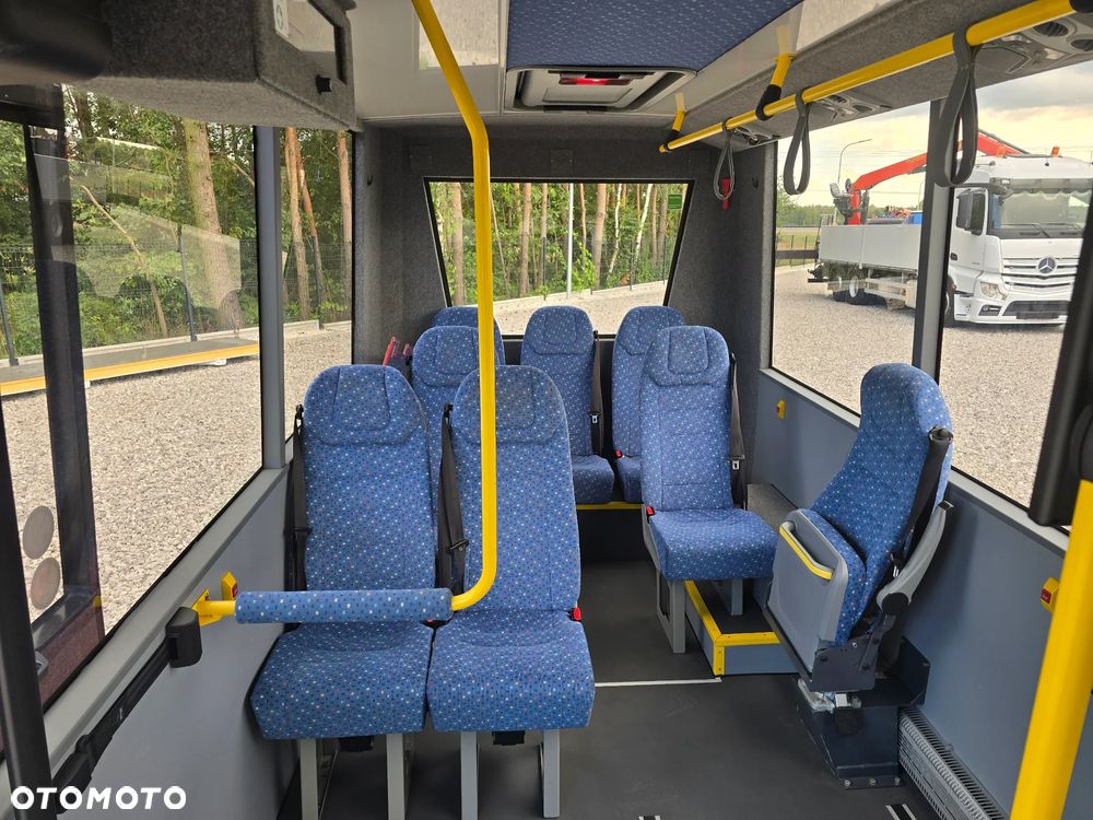 Volkswagen T6/Mikrobus/Bus szkolny/Kat B 8+1 - 31