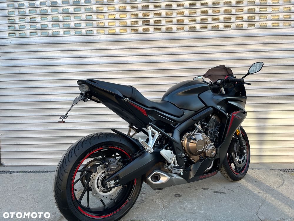 Honda CBR - 8
