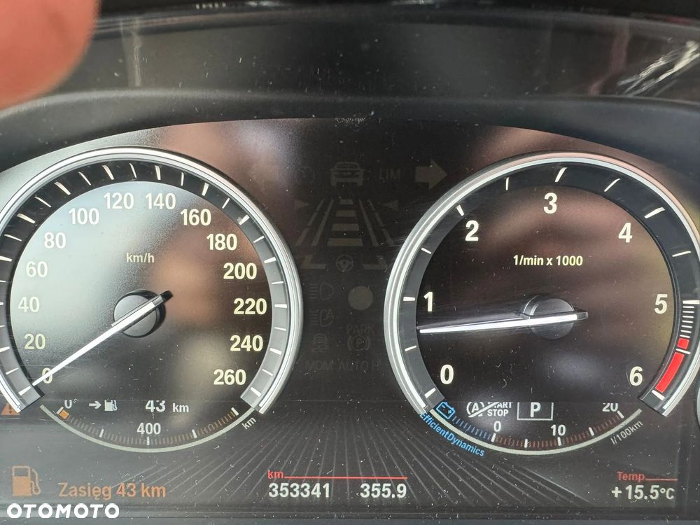 BMW Seria 5 530d xDrive Sport-Aut Modern Line - 14