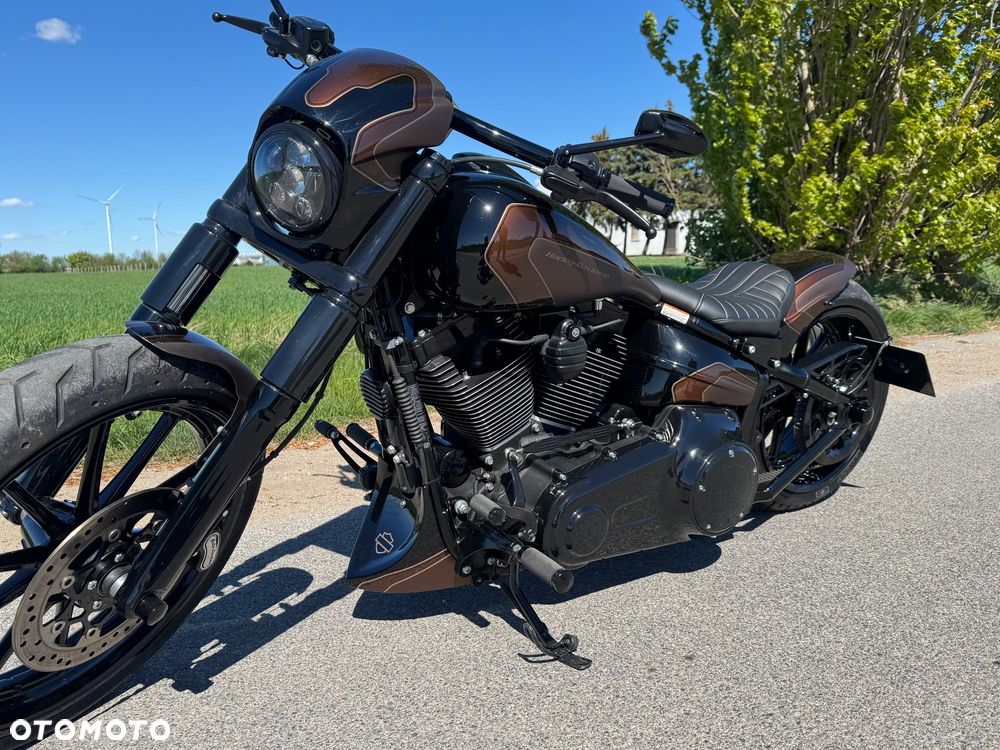 Harley-Davidson FXSB Breakout - 2