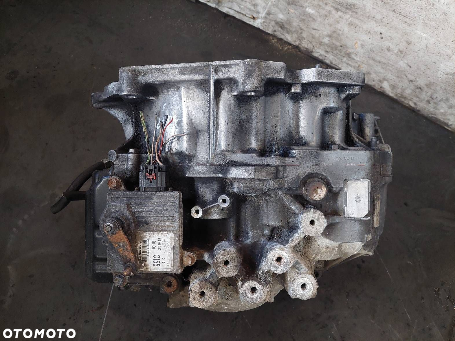 SKRZYNIA BIEGÓW AUTOMATYCZNA AUTOMAT FIAT CROMA II 1.9 JTD 55196485 - 9