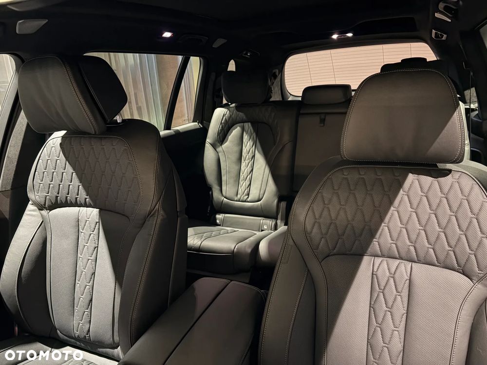 BMW X7 - 13