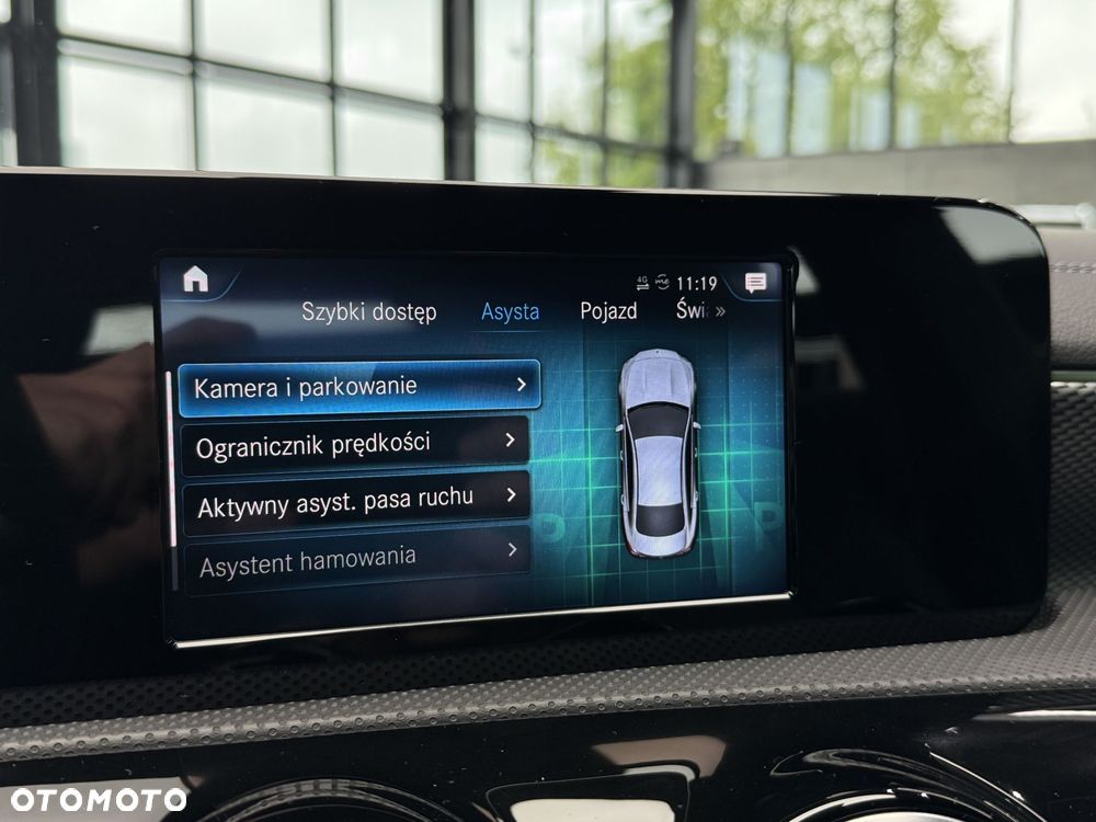 Mercedes-Benz CLA 180 Progressive 7G-DCT - 35
