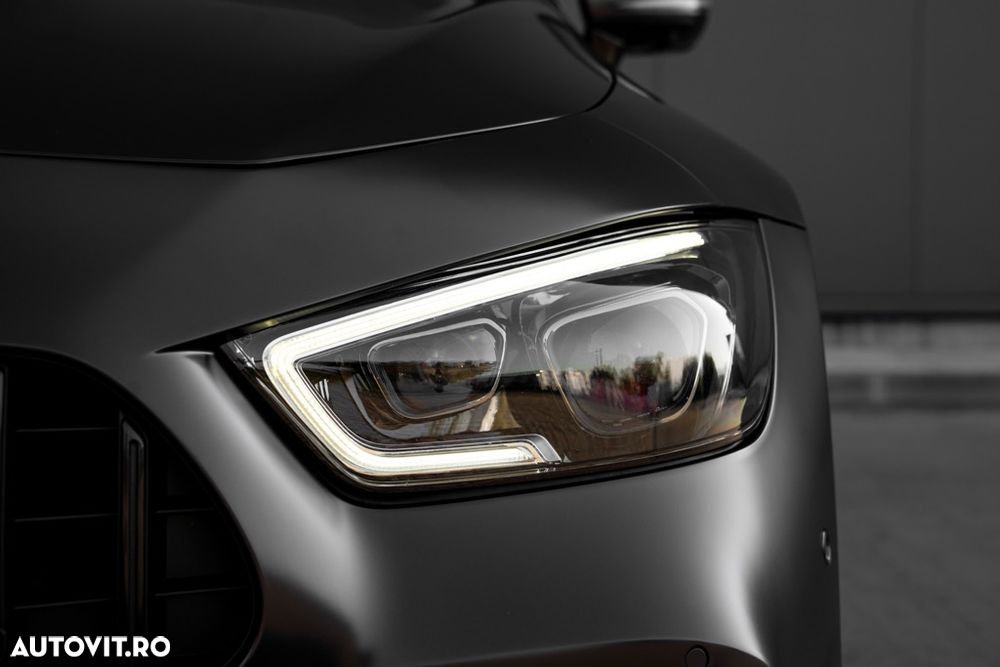 Mercedes-Benz AMG GT-S 63 4MATIC+ - 6