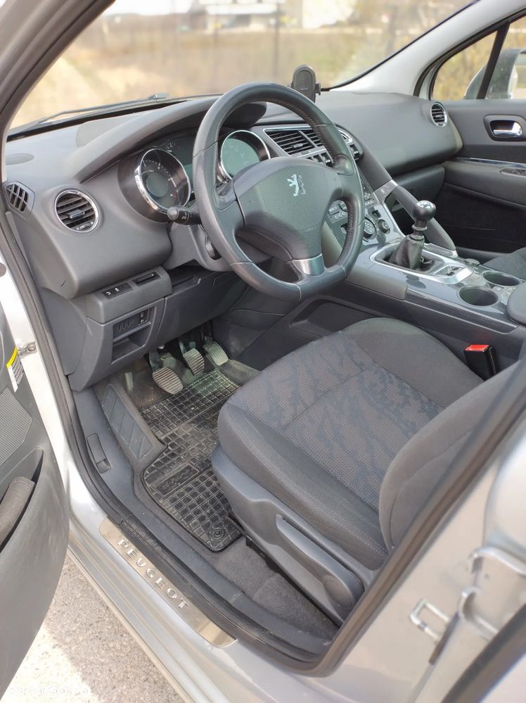 Peugeot 3008 1.6 HDi Active - 11