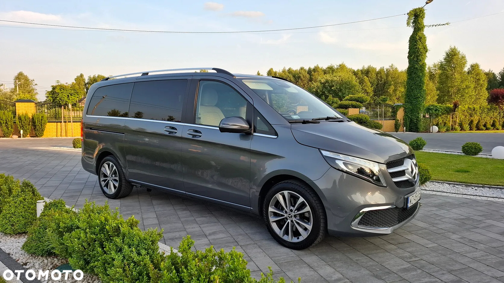 Mercedes-Benz Klasa V 250 d Avantgarde 9G-Tronic (d³ugi) - 4