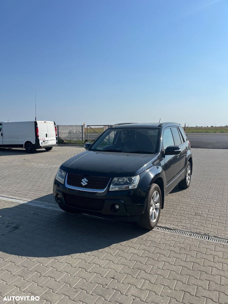 Dezmembram Suzuki Grand Vitara 1.9 diesel din 2010 - 2