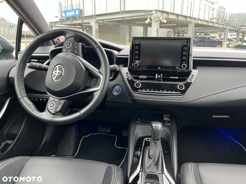Toyota Corolla - 16