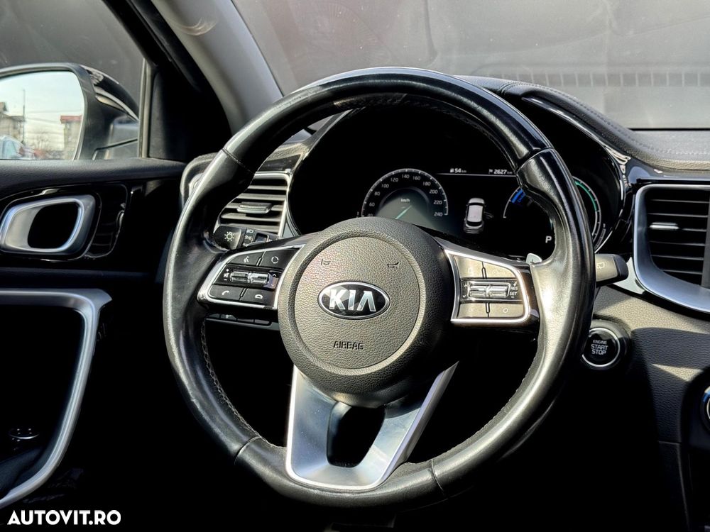 Kia XCeed - 9