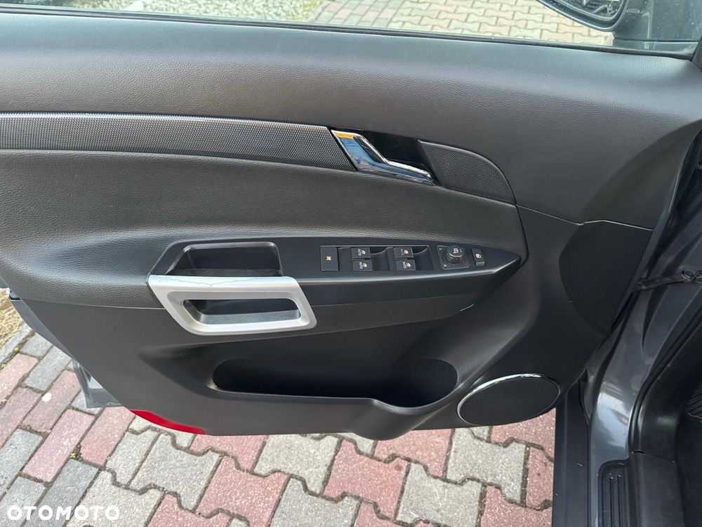 Opel Antara - 16