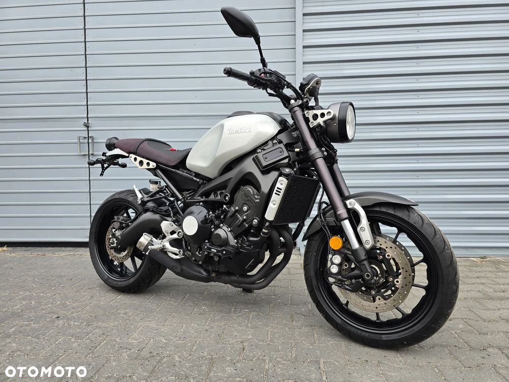 Yamaha XSR - 9
