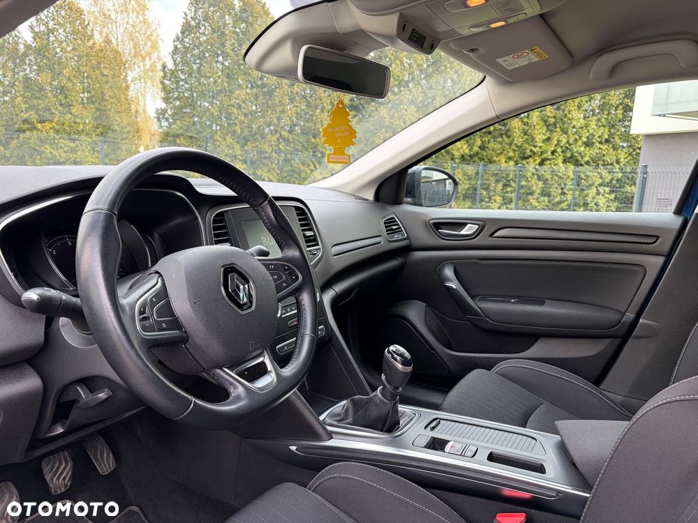 Renault Megane 1.5 Blue dCi Limited - 9