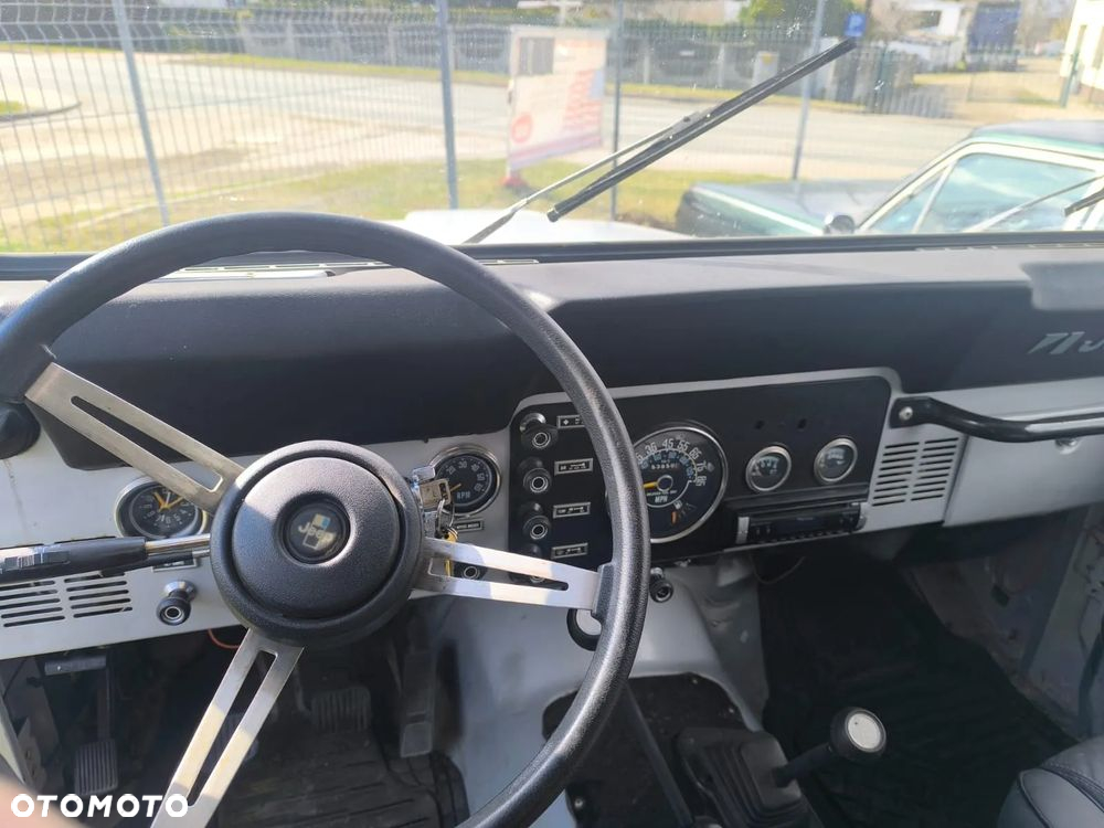 Jeep CJ - 5