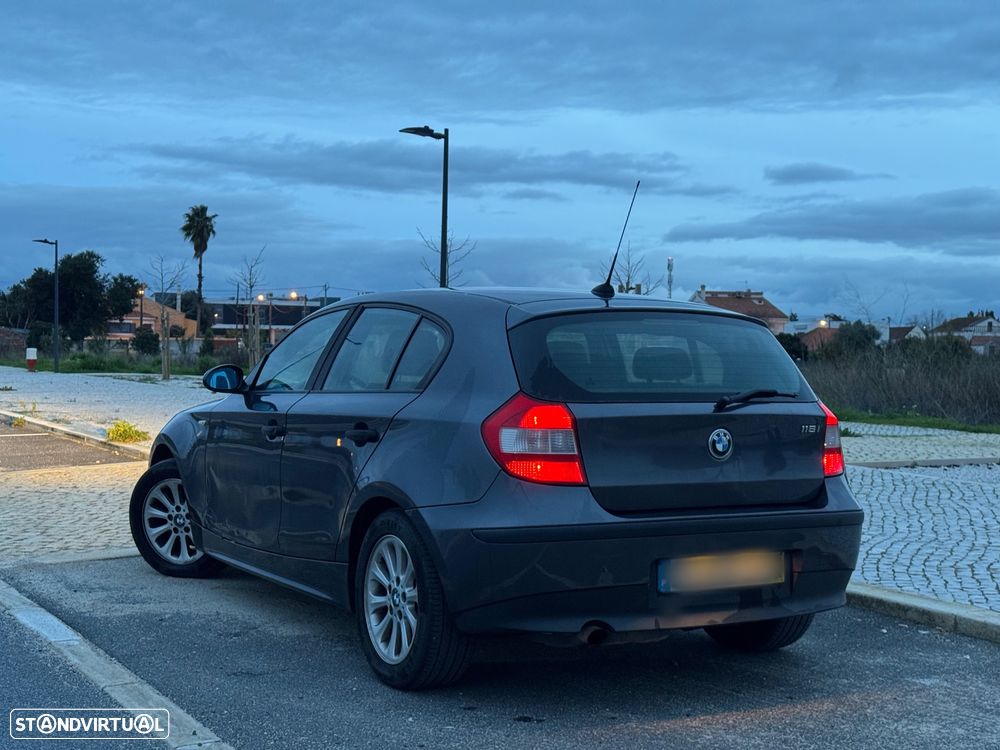 BMW 116 i Confort - 3