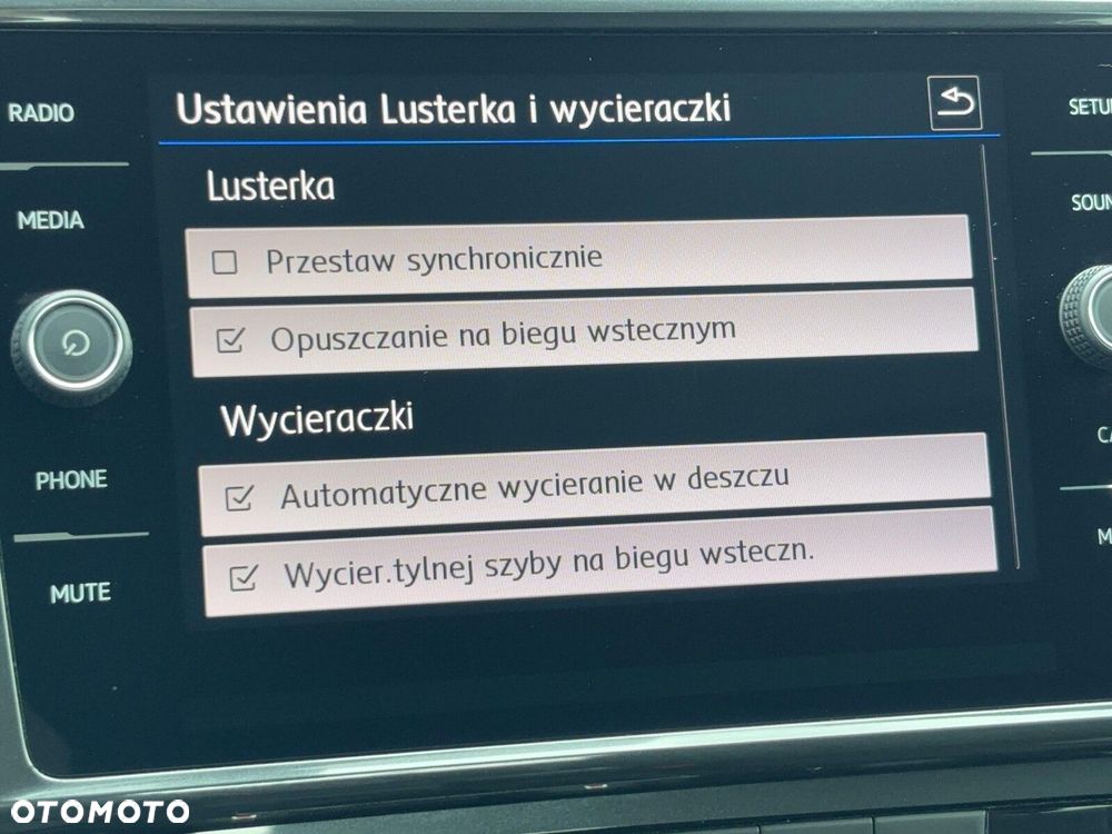Volkswagen Golf 1.5 TSI BMT Trendline - 32