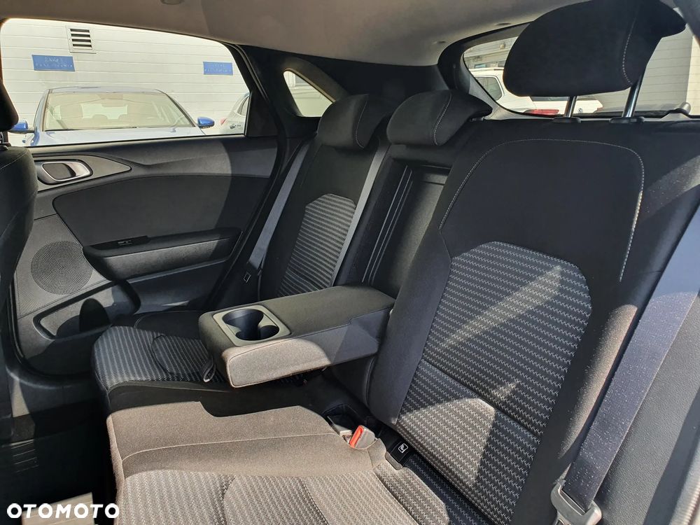 Kia Ceed 1.5 T-GDI M - 16