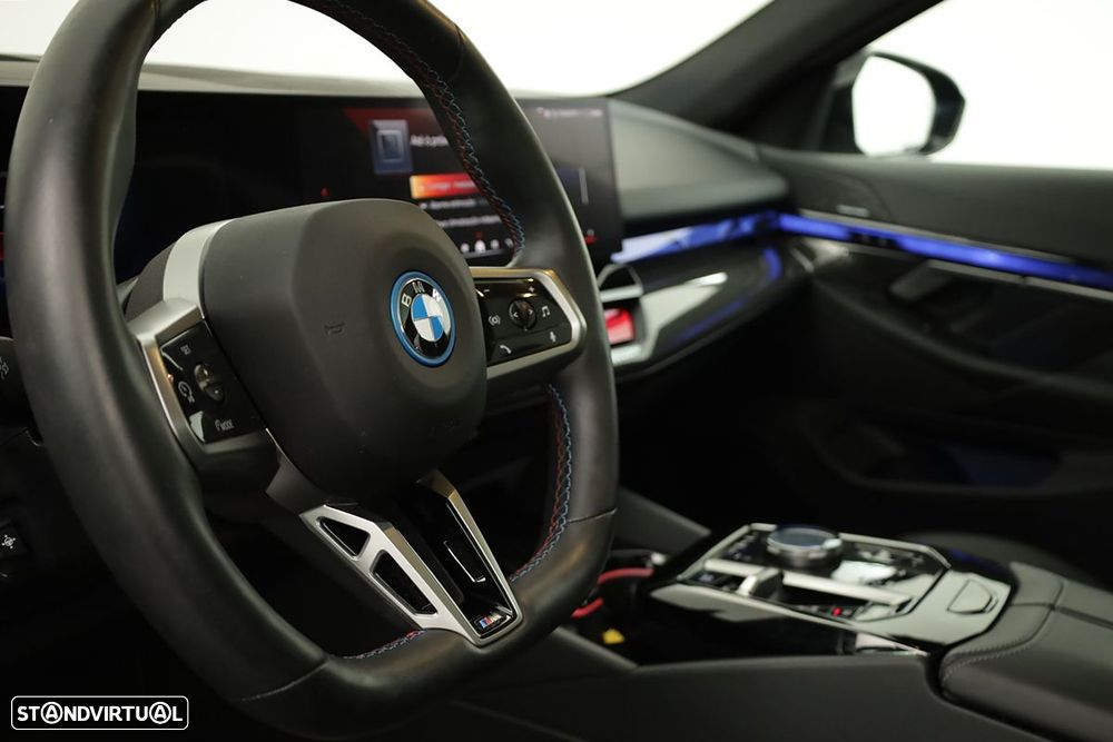 BMW i5 M60 xDrive - 18