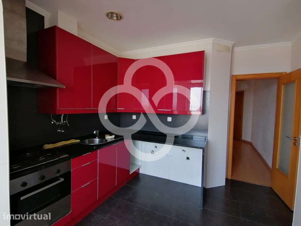 Apartamento T3 remodelado com vista rio em Lisboa. - Grande imagem: 2/22
