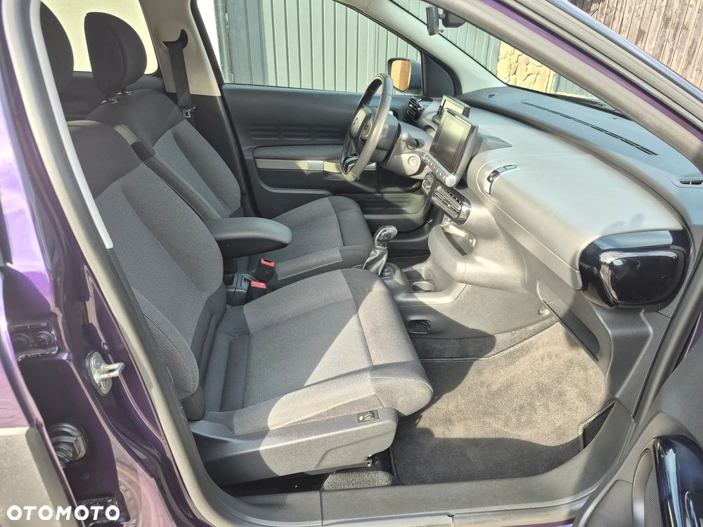 Citroën C4 Cactus 1.2 PureTech Shine Edition S&S - 29