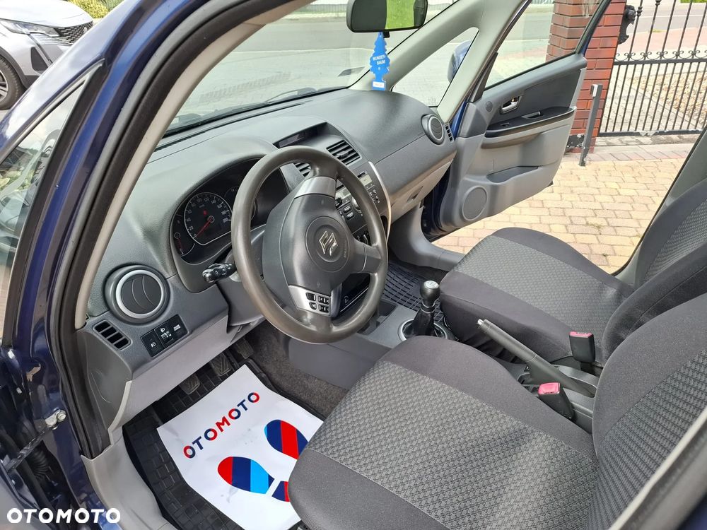 Suzuki SX4 1.6 GLX / Comfort - 11
