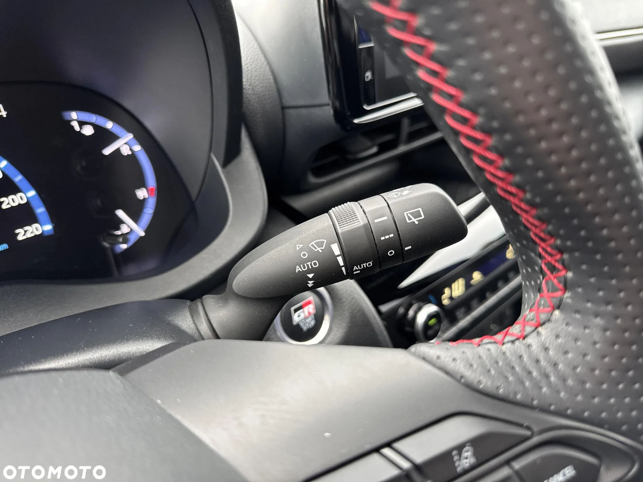Toyota Yaris Cross Hybrid 1.5 GR Sport - 23