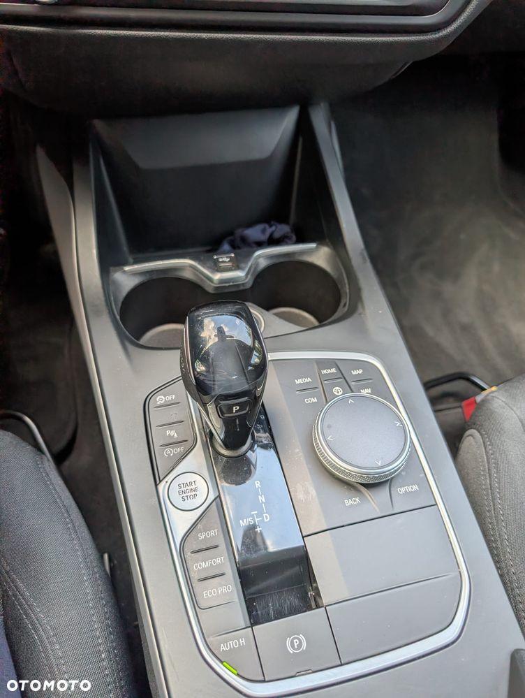 BMW Seria 2 218i Advantage - 26