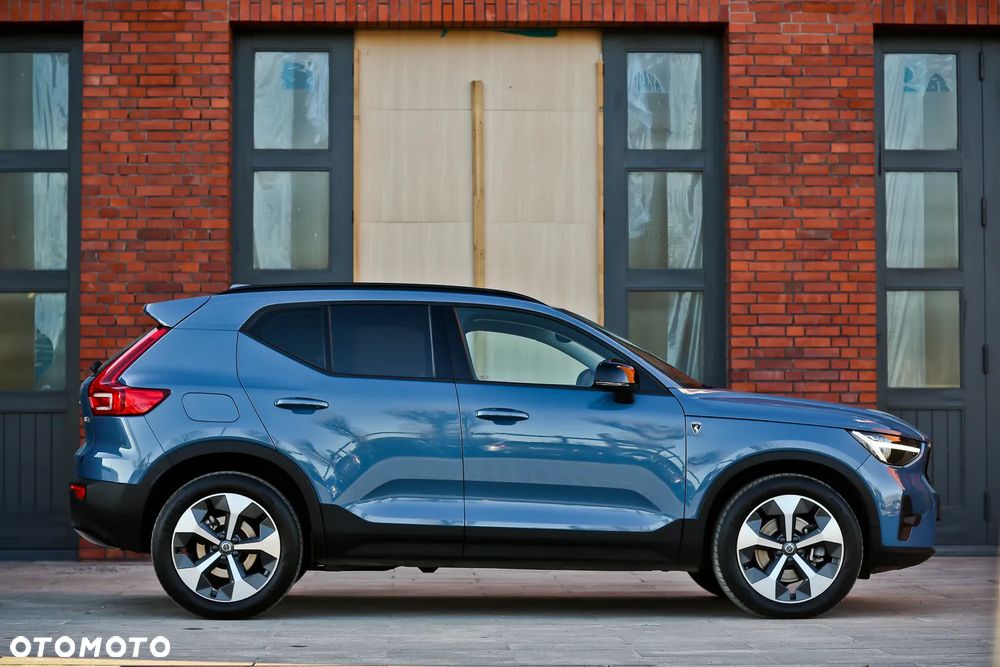 Volvo XC 40 B4 B AWD DKG Ultimate Bright - 2