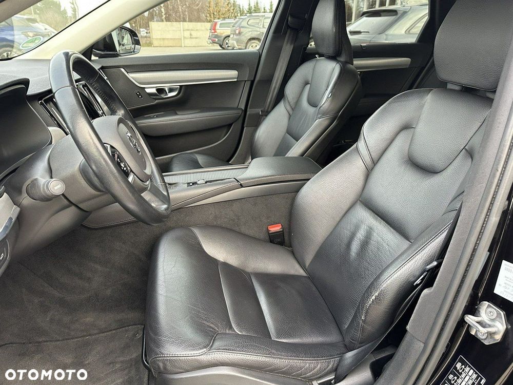 Volvo V90 - 17