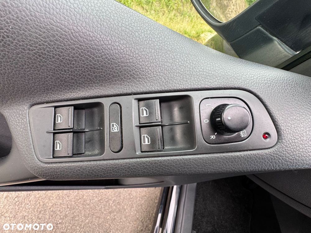 Volkswagen Tiguan 1.4 TSI BlueMotion Technology Life - 37