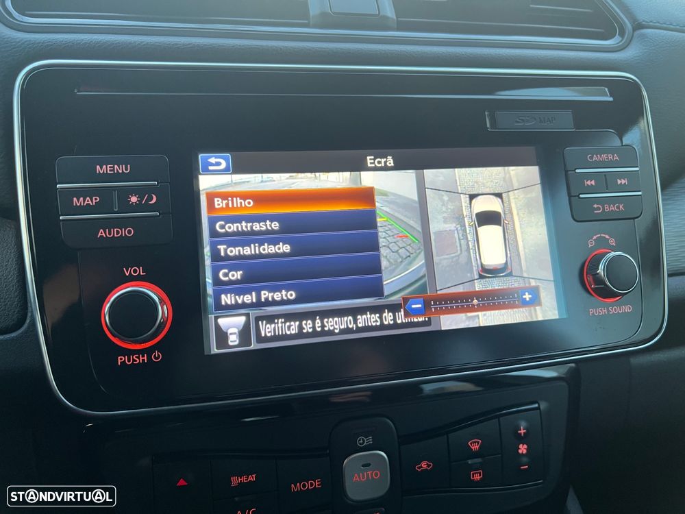 Nissan Leaf Tekna Two Tone+ProPilot Park - 31