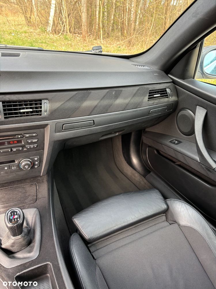 BMW Seria 3 325i - 16