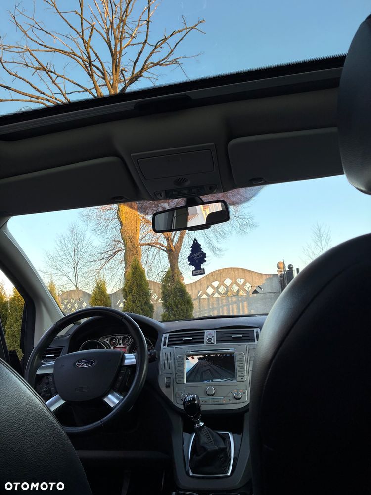 Ford Kuga 2.0 TDCi 4x4 Titanium - 11