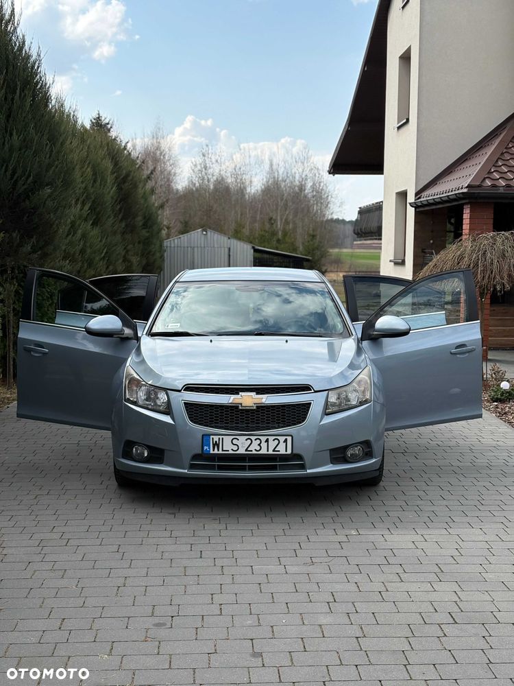 Chevrolet Cruze - 1