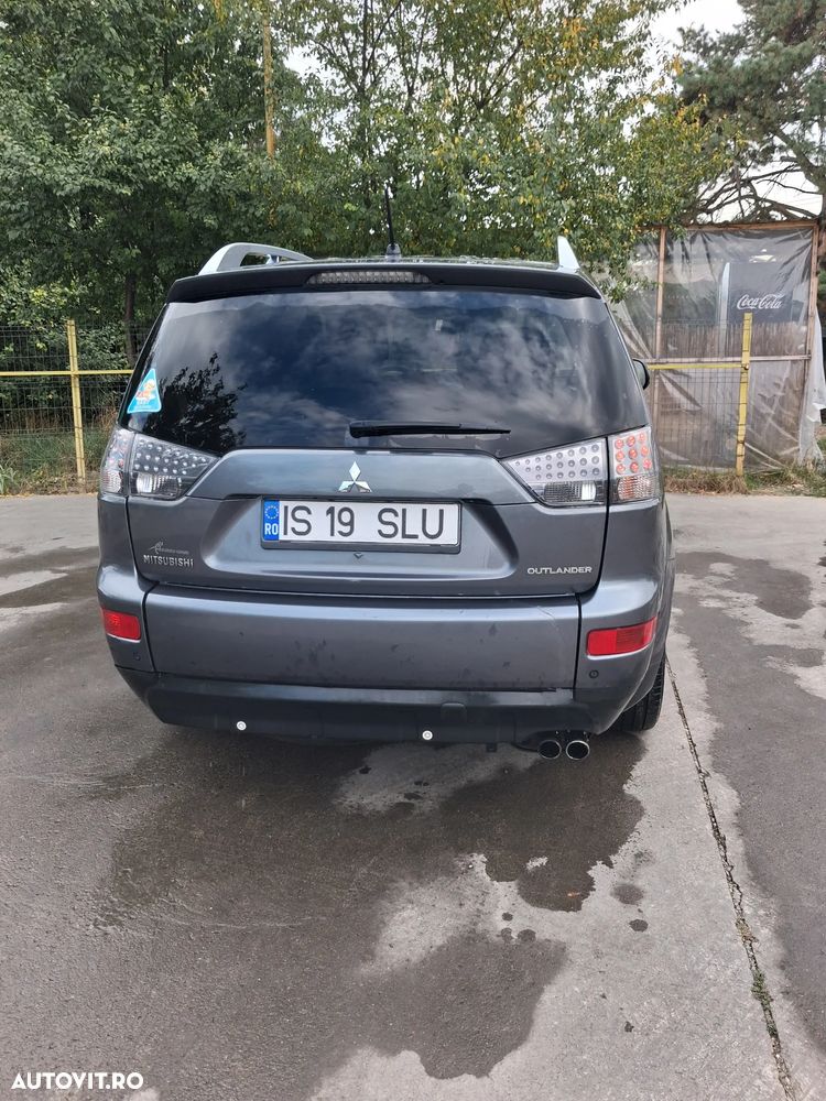 Mitsubishi Outlander 2007 photo 2
