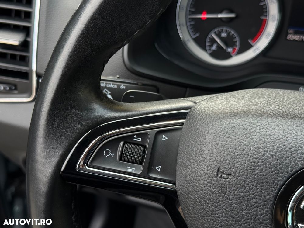 Skoda Karoq 2.0 TDI SCR 4x4 DSG Style - 23