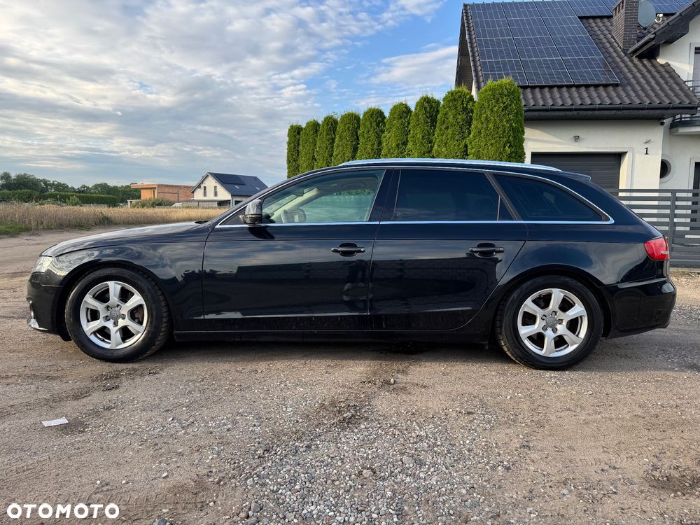 Audi A4 ver-3-2-fsi-quattro-tiptronic-attraction - 3