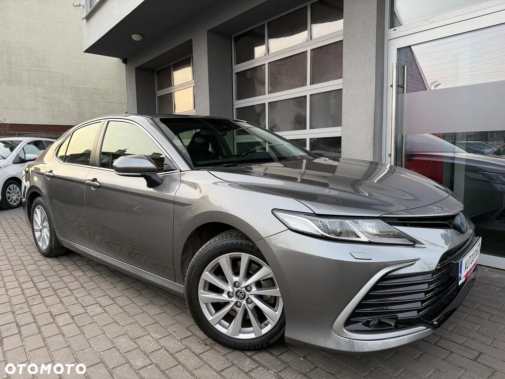 Toyota Camry 2.5 Hybrid Comfort CVT - 21