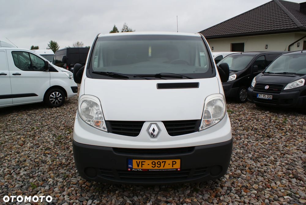 Renault Trafic - 2