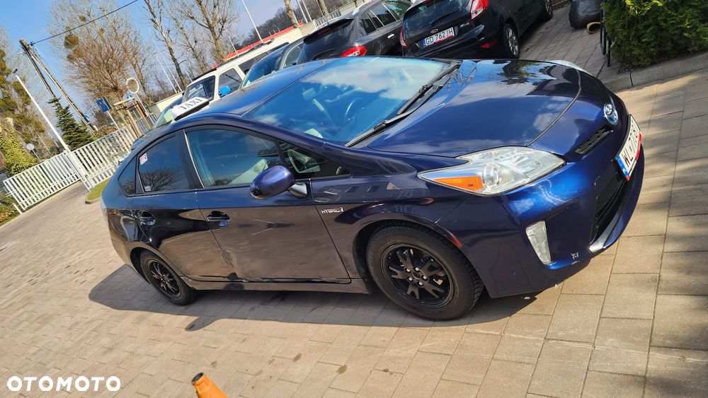 Toyota Prius (Hybrid) - 1