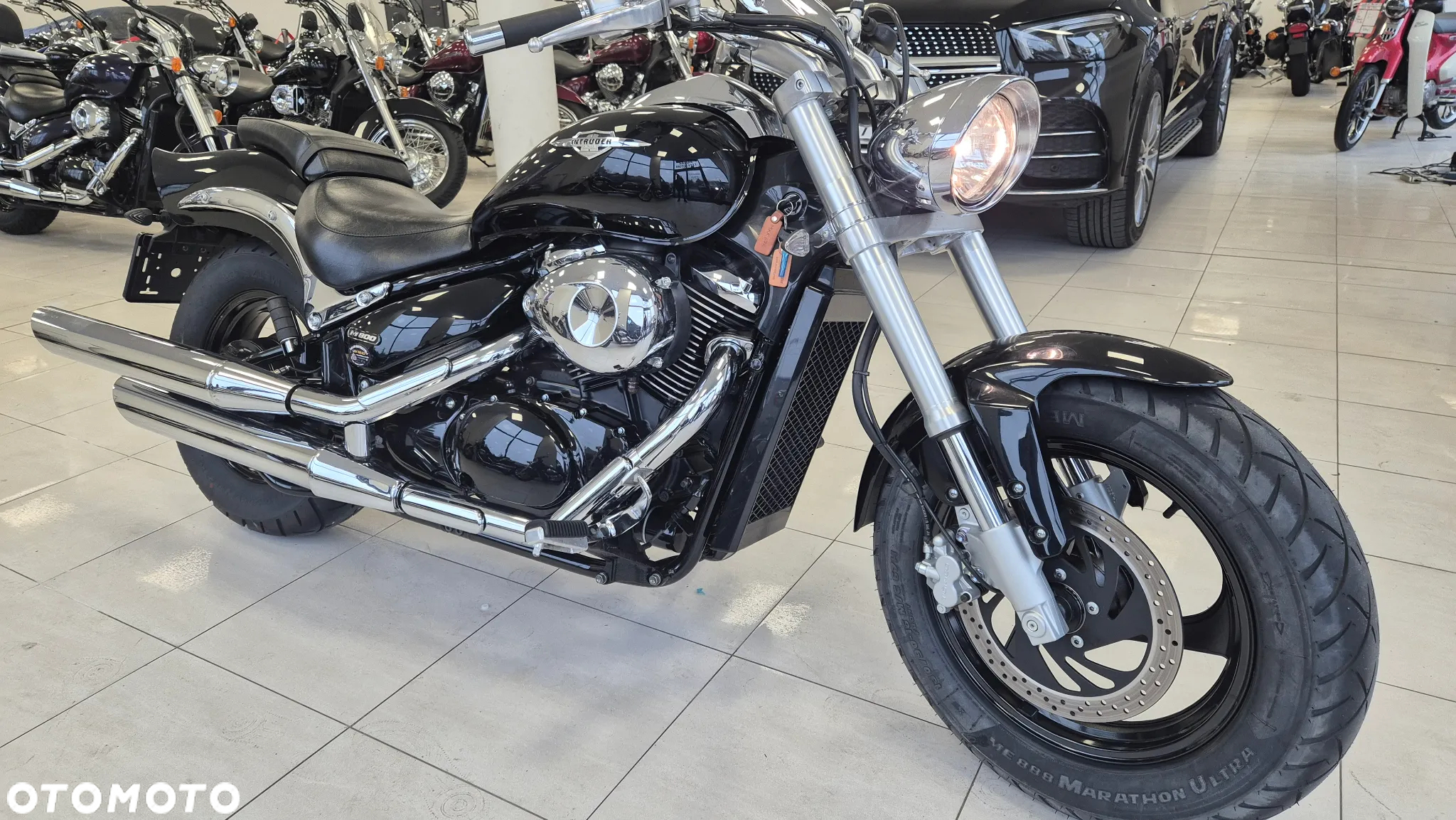 Suzuki Intruder - 15