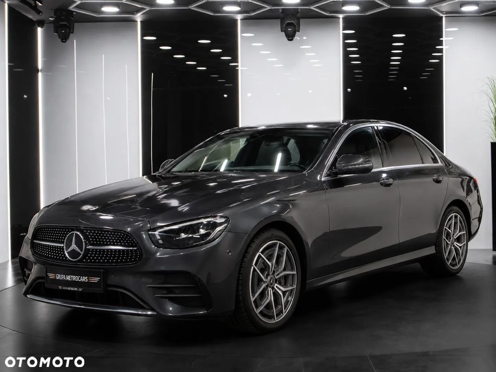 Mercedes-Benz Klasa E 300 AMG/Avantgarde - 2